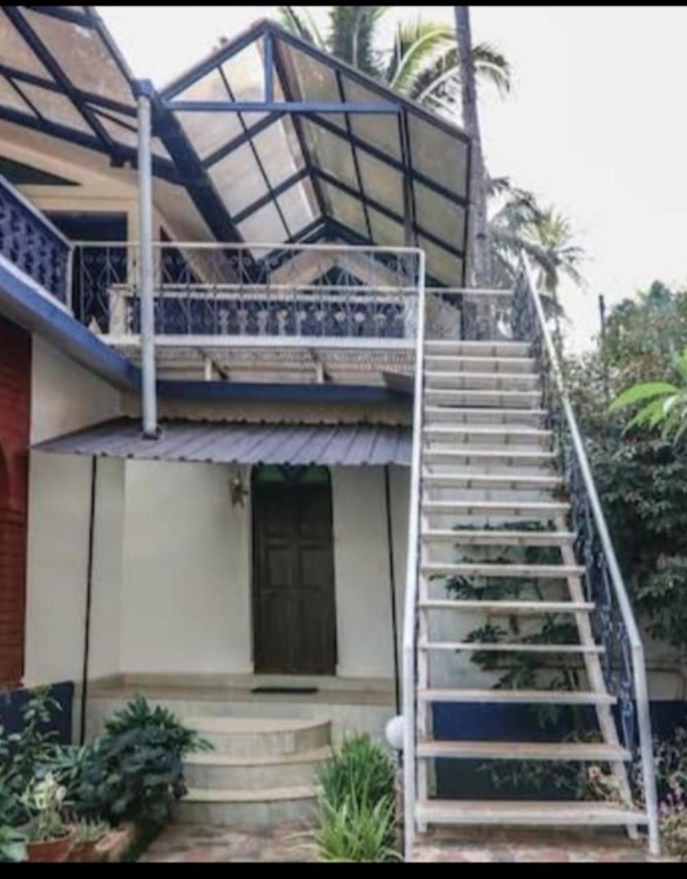 Curlies Blue House Villa อันจูนา ภายนอก รูปภาพ