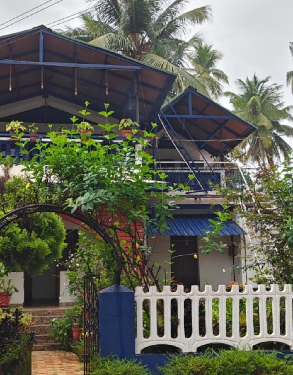 Curlies Blue House Villa อันจูนา ภายนอก รูปภาพ